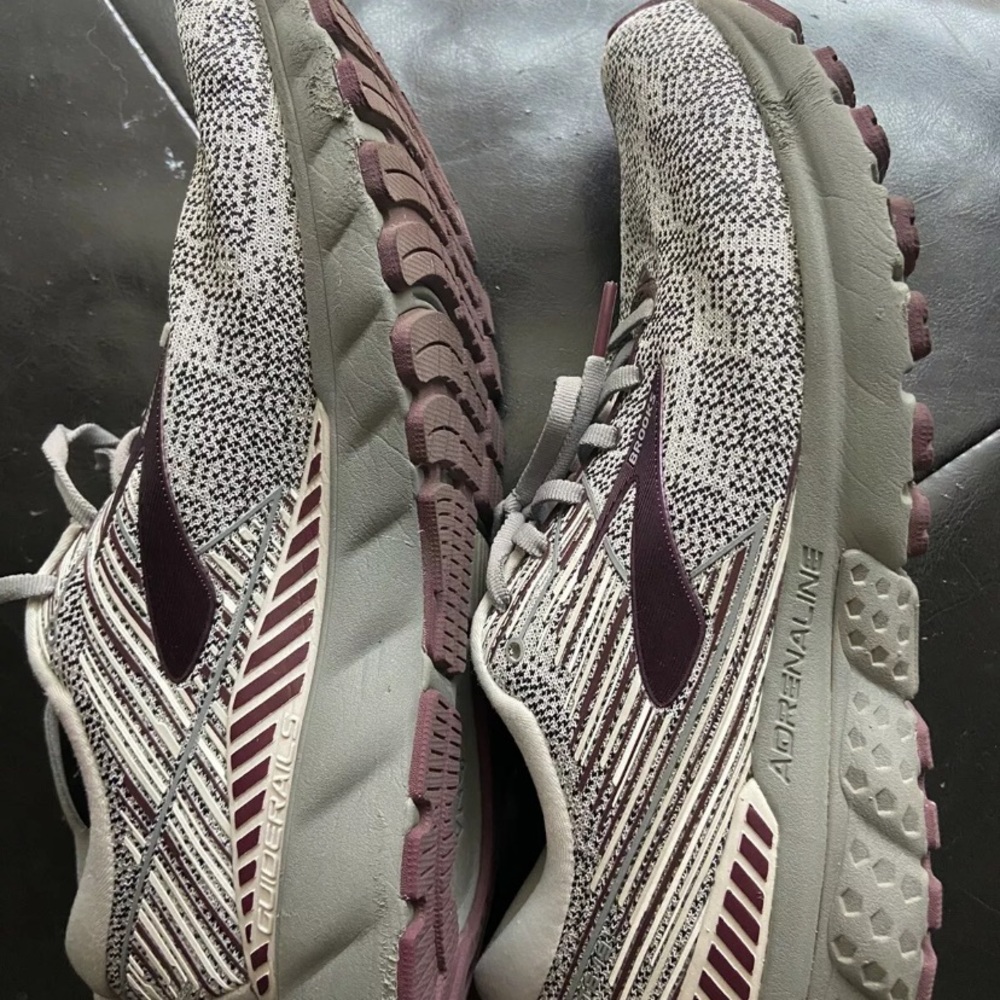 Brooks Adrenaline GTS 19 Women’s Running Shoe